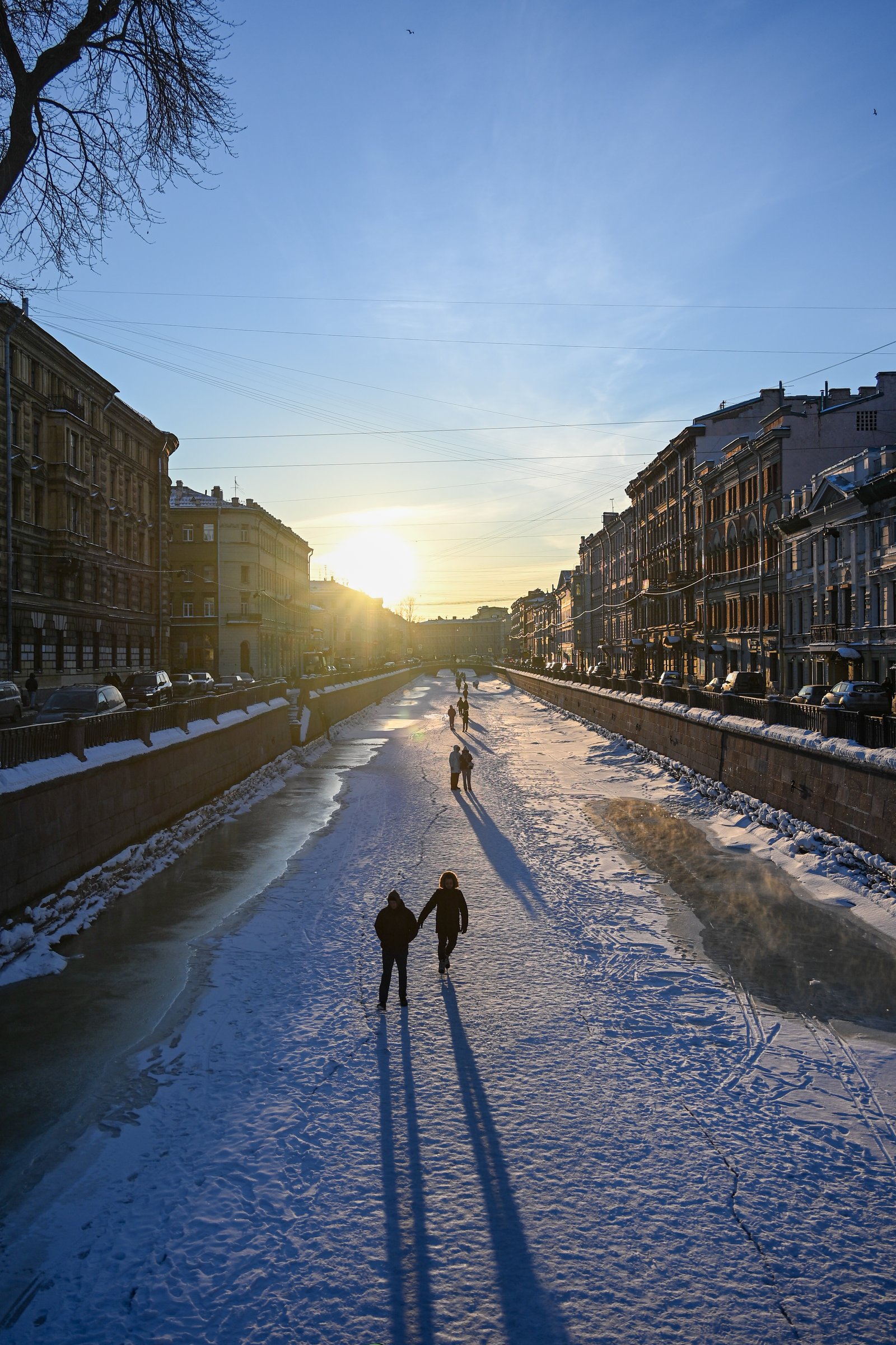 Winter recreation on the Fontanka River